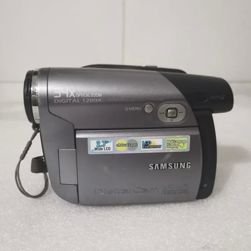 فروش دوربین فیلمبرداری سامسونگ با DVD خور و متعلقات