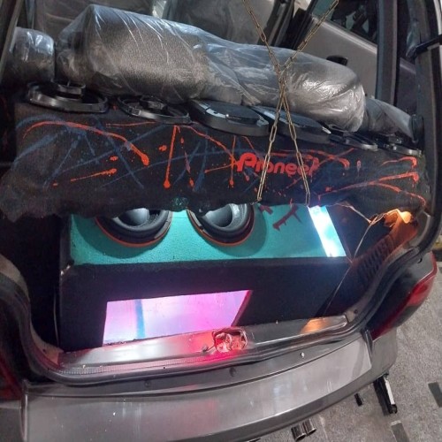 فروش ساب 8 اینچ و باکس تزئینی با بیس دقیق و سنگین