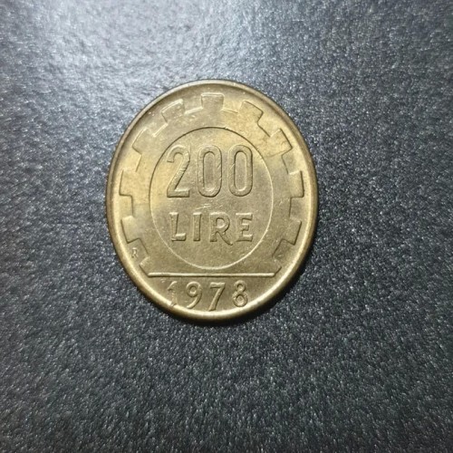 فروش سکه 200 لیره ایتالیا سال 1978 با قیمت مناسب