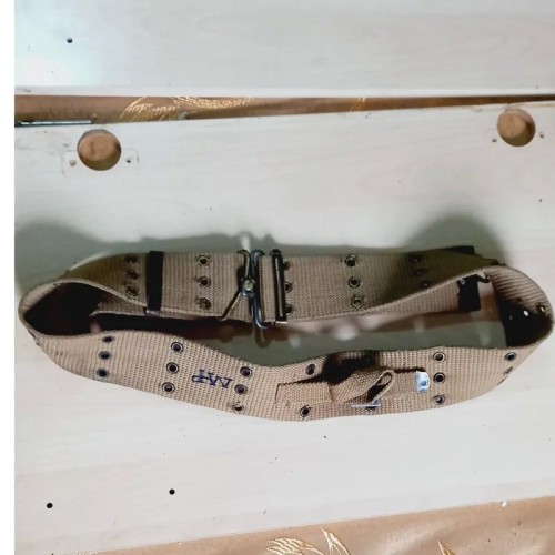 فروش فانوسقه نظامی قدیمی و کمیاب با طراحی زیبا