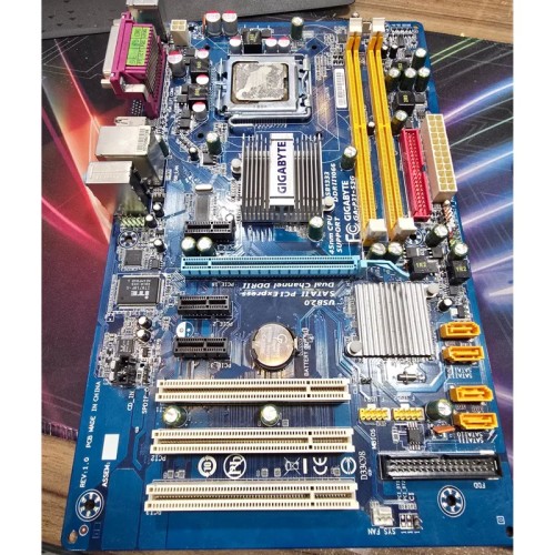 فروش مادربرد گیگا DDR2 با CPU E5500 و پنل