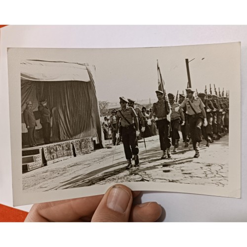 فروش عکس خاص نظامی رژه با کیفیت بالا