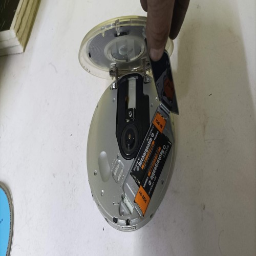 فروش سی دی من سونی اصل با قابلیت پخش MP3 و CD تراک