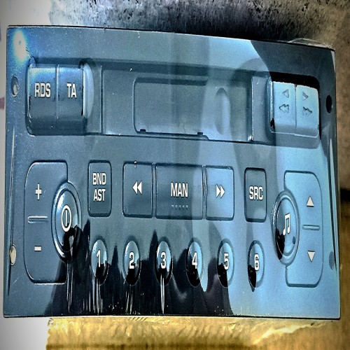 پخش فابریک 206 فرانسوی سالم و نو با سوکت کامل