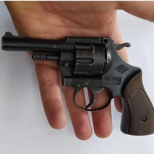 فروش تپانچه قدیمی ساخت ایتالیا با طراحی منحصر به فرد