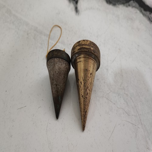 فروش دو عدد شاقول بناییبرنجی و دستساز قدیمی