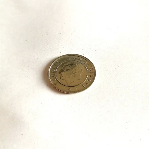 فروش سکه 10 کوروش ترکیه کاملا سوپر بانکی توضیحات