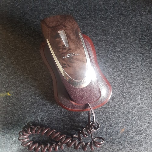 فروش تلفن فانتزی دیواری کوچک و سالم با قیمت مناسب