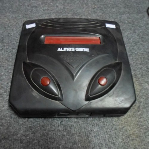 فروش سگا کمیاب الماس گیم سالم با بازی شورش در شهر 1