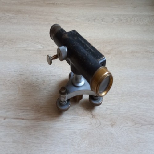 دوربین ترازیاب آنتیک و سنگین GMBH CO ساخت آلمان