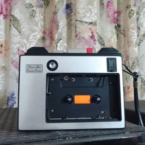 فروش واکمن ژاپنی باکیف چرمی سالم و تست شده