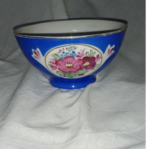 فروش کاسه آبی رنگ روسی گل سرخی قطر 12 سانتیمتر