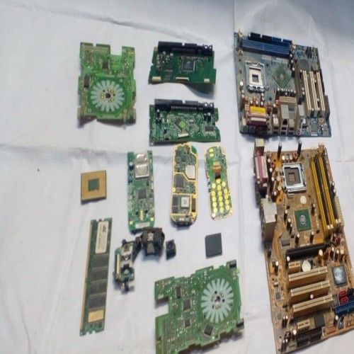 خرید برد الکترونیک ضایعات وردسا با بهترین قیمت