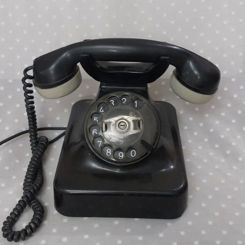 فروش تلفن آلمانی قدیمی سالم و باکیفیت