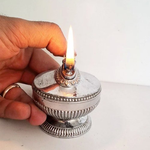 فروش فندک بنزینی رومیزی قدیمی با ارتفاع 7 سانت