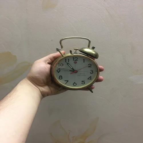 فروش ساعت کوکی رومیزی قدیمی با زنگ و ساعت سالم