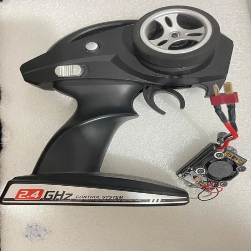 فروش رادیوکنترل ماشین کنترلی 2/4GHz مناسب برای همه