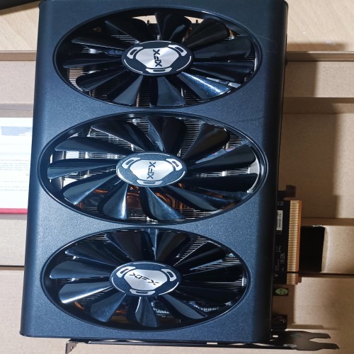 کارت گرافیک RX 5700 XT زیر خاکی با کارتن اصلی و تضمین کیفیت