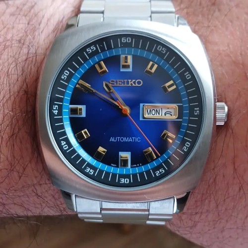 فروش ساعت سیکو قاب بزرگ با صفحه آبی و فول استیل