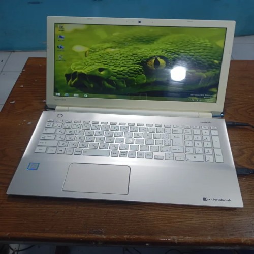 فروش لپ تاپ توشیبا نسل 7 با گرافیک اینتل و رم 8 گیگ