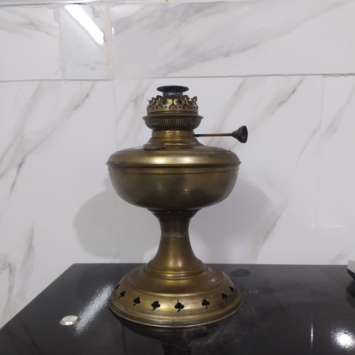 خرید چراغ گرد سوز قدیمی تهران روشن | زیبایی و اصالت