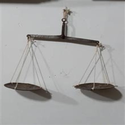 فروش ترازو قدیمی دستساز زیبا و کلکسیونی