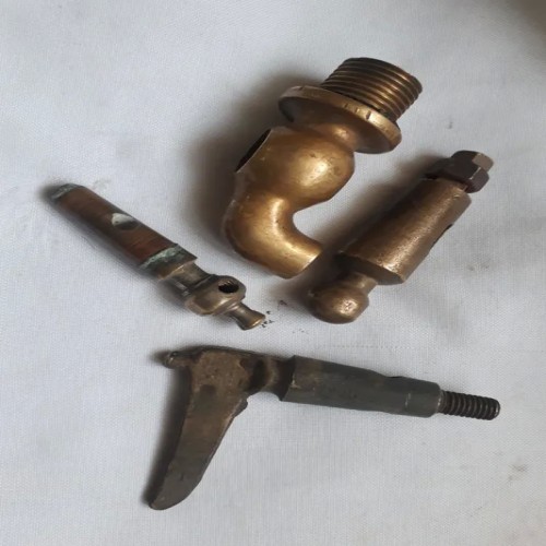 فروش قطعات برنجی شیرهای قدیمی