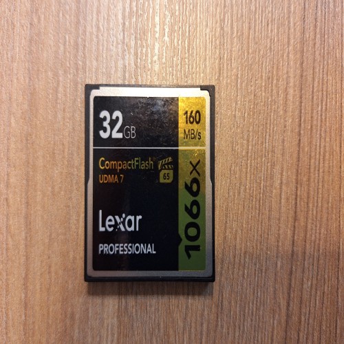 فروش حافظه Compact Flash CF 16 و 32 گیگ سریع و ارزان