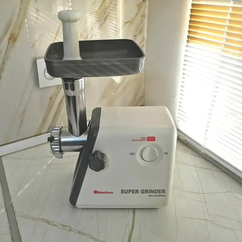 خرید چرخگوشت نانیوا با تیغه‌های ریز و درشت