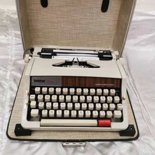 فروش ماشین تایپ برادر فارسی فلزی سالم و تمیز