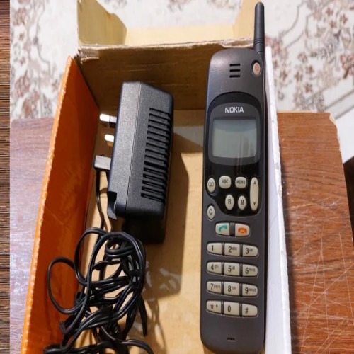گوشی موبایل نوکیا کلکسیونی آلمانی با باتری فنلاندی