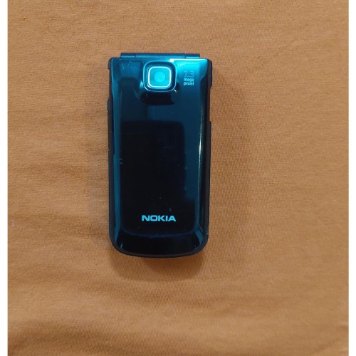 گوشی نوکیا 2720 تاشو سالم و تمیز با قیمت مناسب