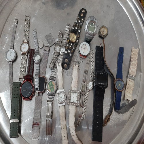 فروش انواع ساعت مچی اوراقی با قیمت مناسب