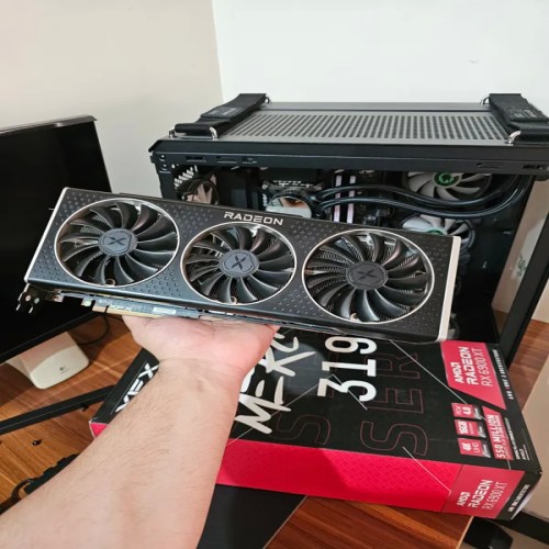 فروش کارت گرافیک RX 6900 XT Merc با تضمین کیفیت