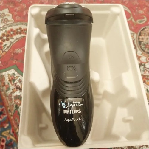خرید ریش تراش فیلیپس Aquatouch ضد آب و مسافرتی
