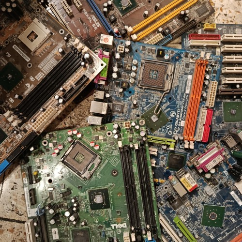 فروش عمده رم، مادربرد، هارد سبز و تجهیزات کامپیوتر