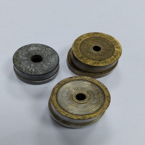 فروش سه عدد قالب قدیمی به احتمال مخصوص دکمه زنی