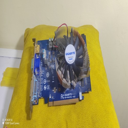 فروش کارت گرافیک HD 4670 1gb گیگابایت