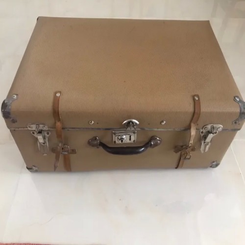 فروش چمدان قدیمی چوبی با قدمت 80 ساله