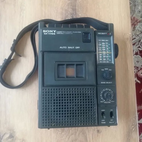 فروش رادیو ضبط خبرنگاری سونی ژاپن زیبا و کمیاب