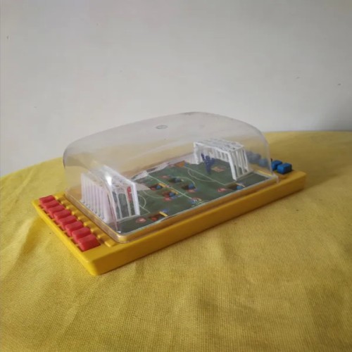 فروش فوتبال دستی رو میزی نوستالژیک با دکمه‌های سالم