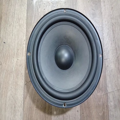 فروش ساب 8 اینچ 40 وات 6 اهمی - تمیز و با دوام