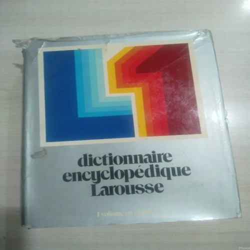 خرید دیکشنری لاروس | مرجع دانش و فرهنگ جامع