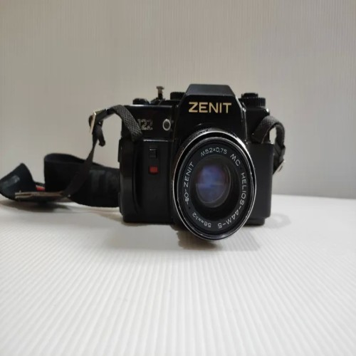 فروش دوربین کلکسیونی و قدیمی زنیت ZENIT 12 تست نشده