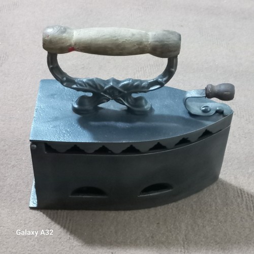 فروش اتو ذغالی قدیمی کلکسیونی