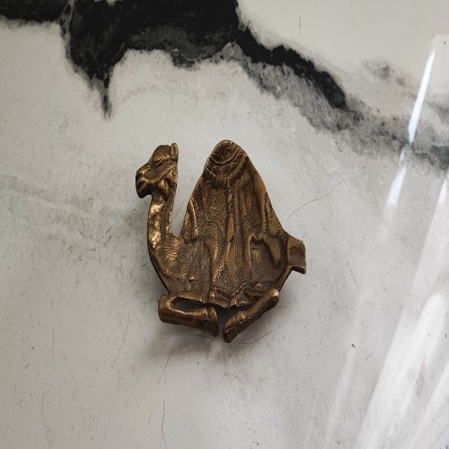 فروش زیرسیگاری برنجی قدیمی طرح شتر با کیفیت بالا