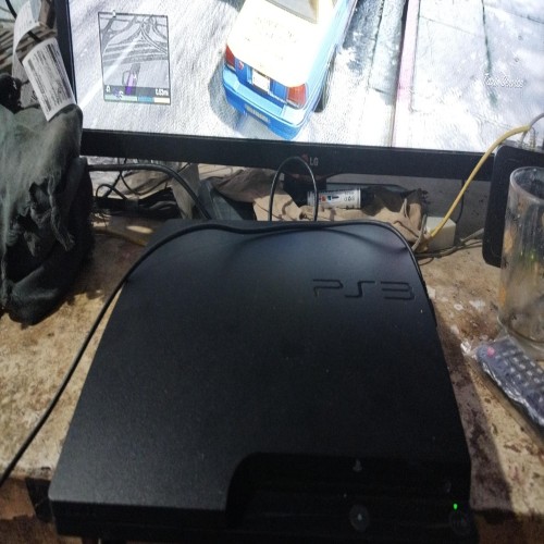 فروش پلی استیشن 3 خونگی 250 گیگ تمیز و سالم