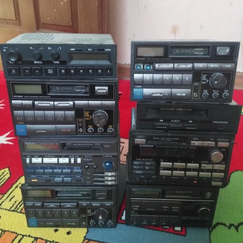 فروش 19 رادیو ظبط کاست خور آنتیک ژاپن با قیمت مناسب