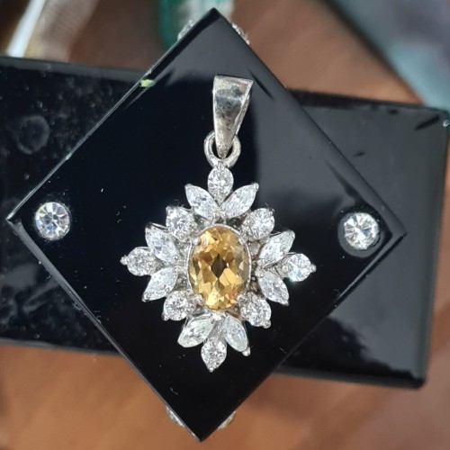 خرید آویز گردنی نقره 925 با تخفیف ویژه