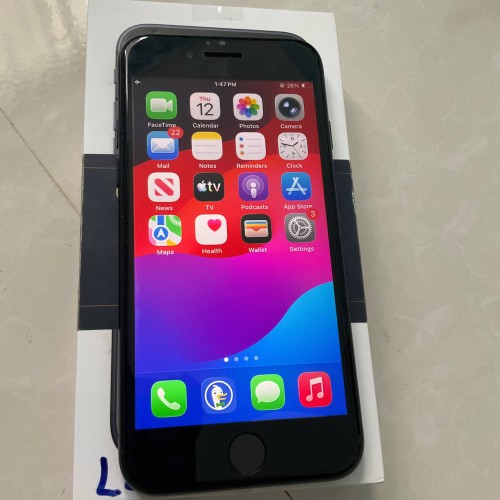 آیفون SE 2022 نسل سوم 128 گیگ سری M سالم و تمیز